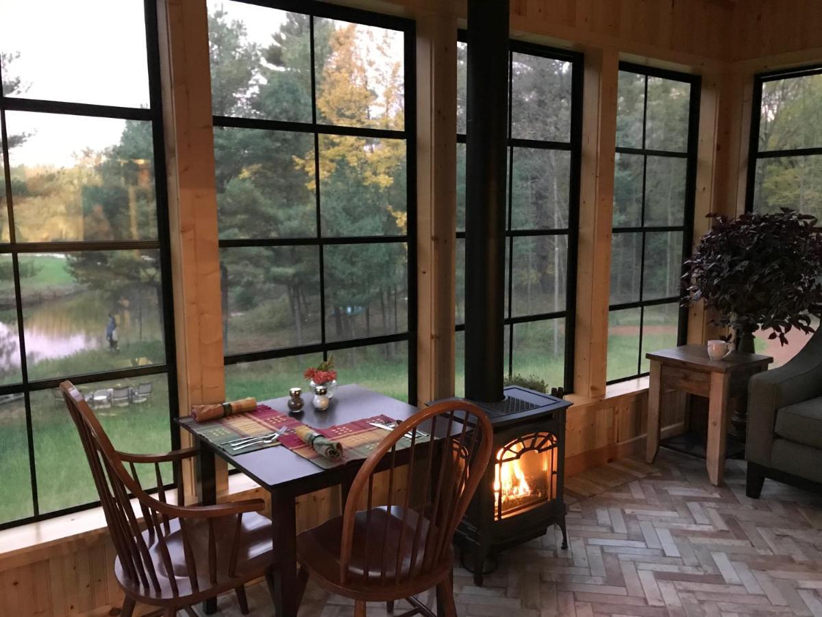 Inn At The River Wausau Esterno foto